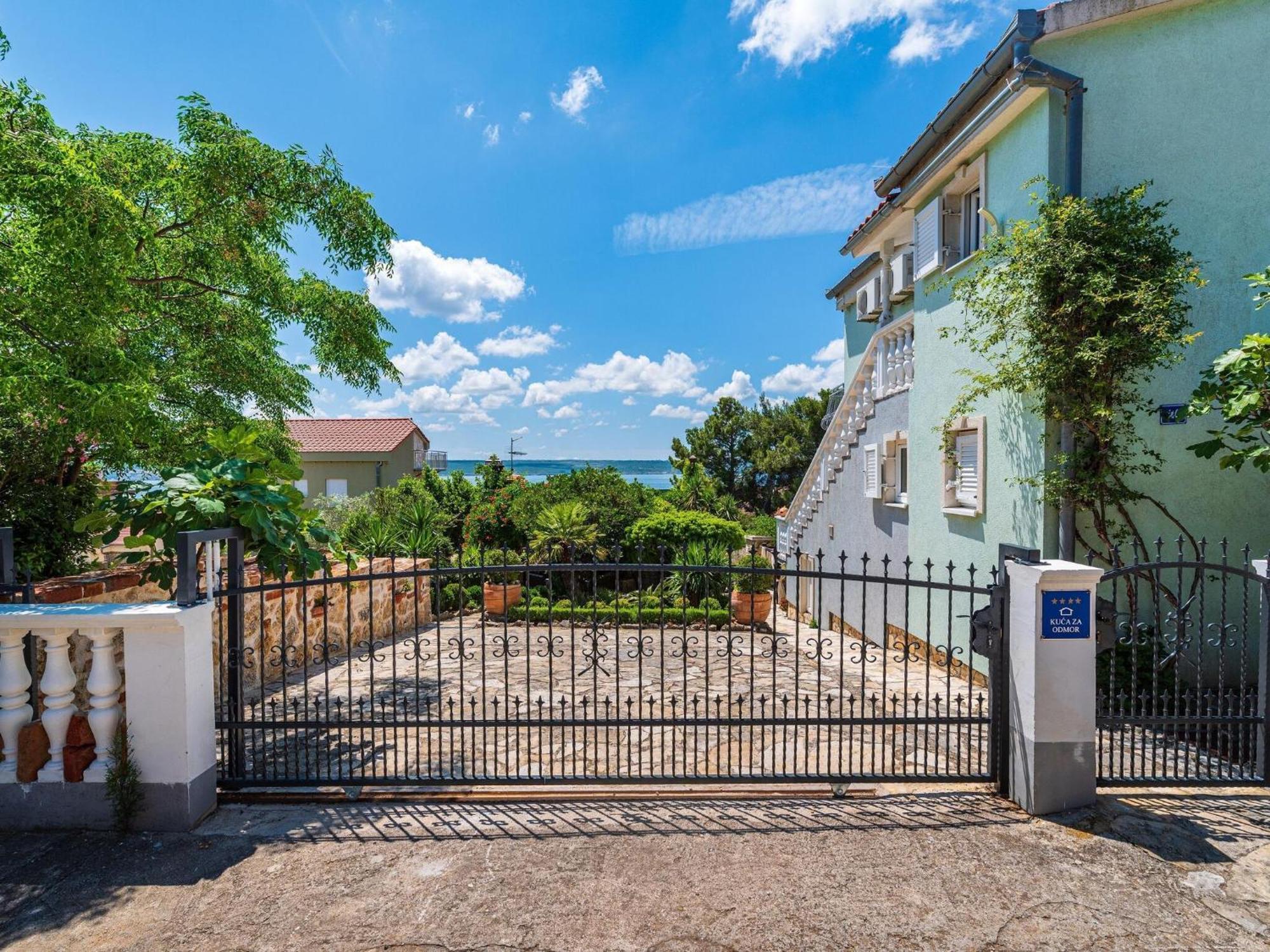Beautiful Holiday Home With Private Pool, Nice Garden With Relax Area, Taverne 마슬레니차 외부 사진
