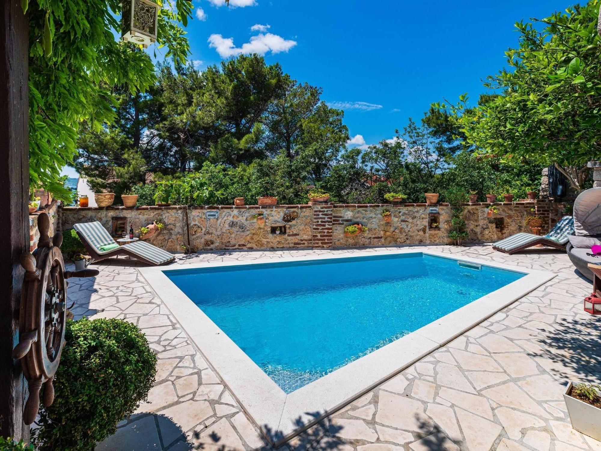 Beautiful Holiday Home With Private Pool, Nice Garden With Relax Area, Taverne 마슬레니차 외부 사진